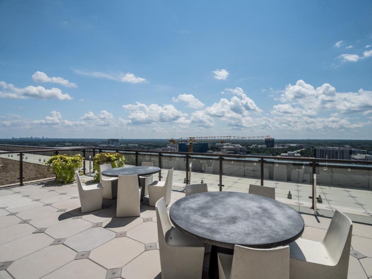 Bluebird Suites At Reston Town Center Exterior photo