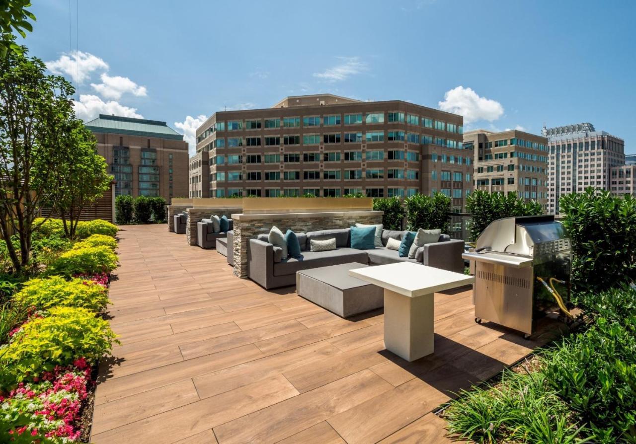 Bluebird Suites At Reston Town Center Exterior photo